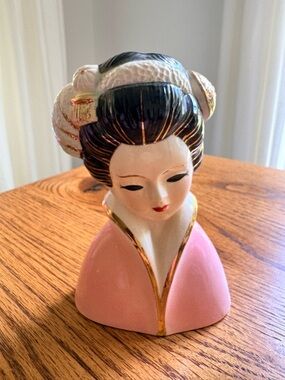 Vintage Lee Ward Geisha Head Vase in Pink with Gold Accents- crazing!
